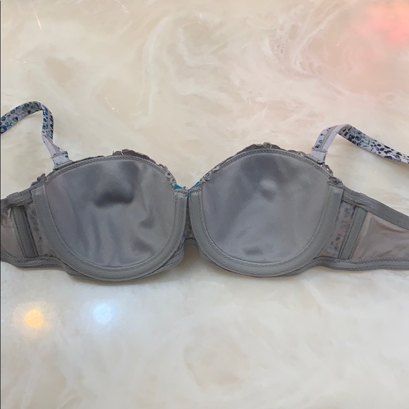 Bra - Picture 2 of 3